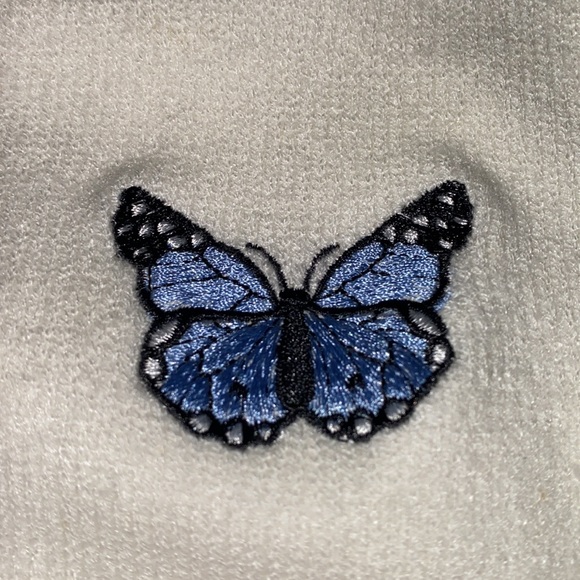 Blue butterfly white cropped sweater - Picture 5 of 8